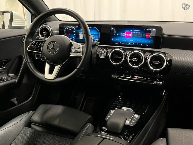 Mercedes-Benz A 11