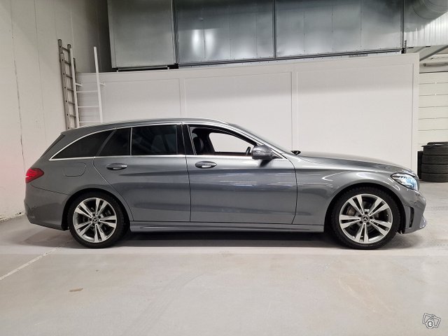 Mercedes-Benz C 6