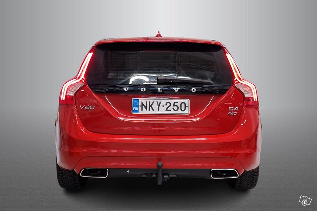 Volvo V60 5