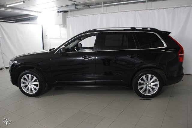 Volvo XC90 4