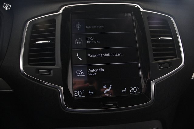 Volvo XC90 10