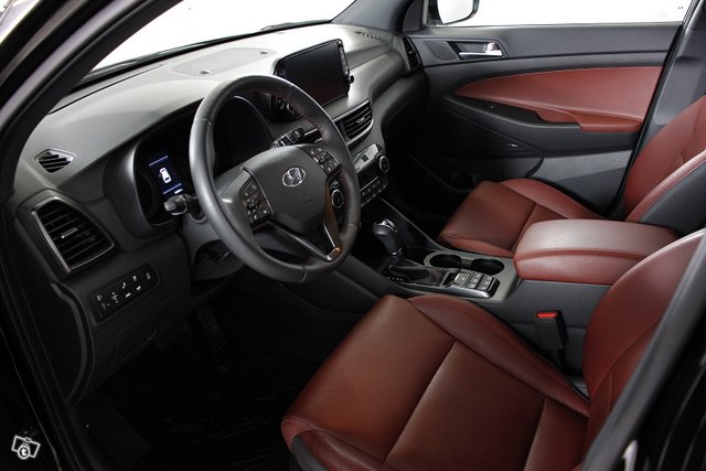 Hyundai TUCSON 5
