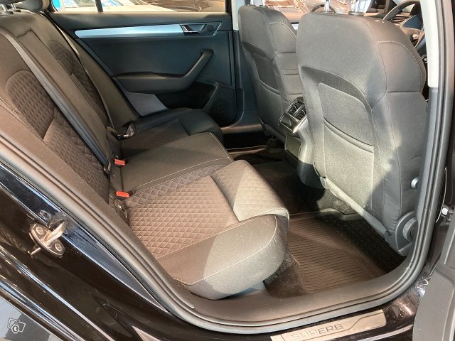 Skoda SUPERB 13