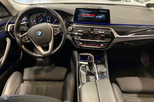 BMW 5-SARJA 9