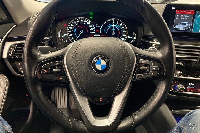 BMW 5-SARJA 13