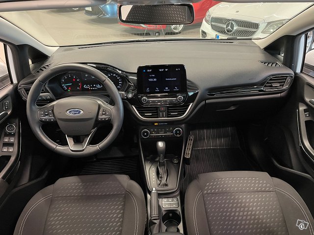 Ford FIESTA 9