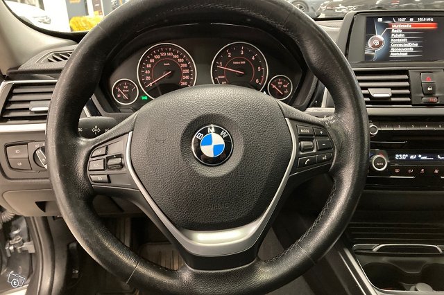 BMW 3-SARJA 13