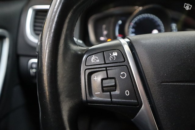 Volvo S60 19