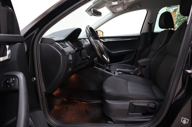 Skoda OCTAVIA 9