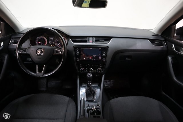 Skoda OCTAVIA 14