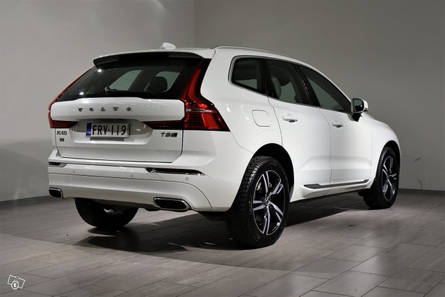 Volvo XC60 5