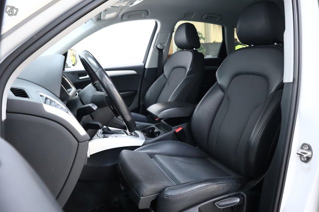 Audi Q5 10