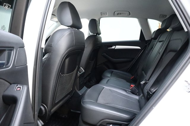 Audi Q5 11