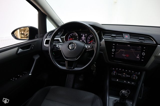 Volkswagen TOURAN 14