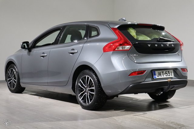Volvo V40 7