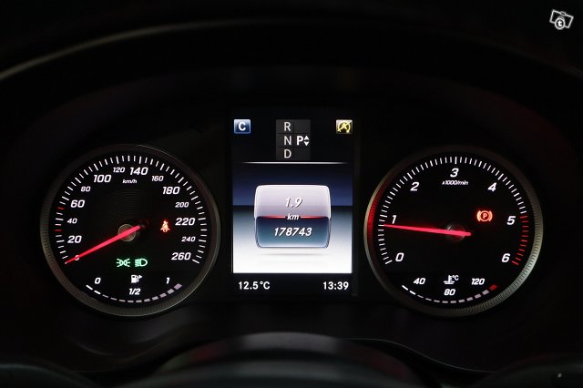 Mercedes-Benz C 16