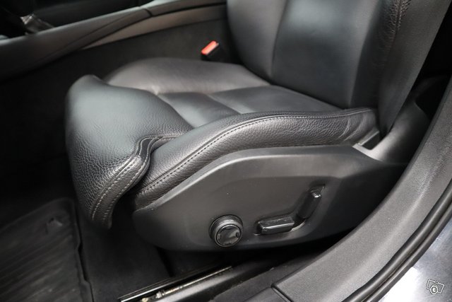 Volvo V90 7
