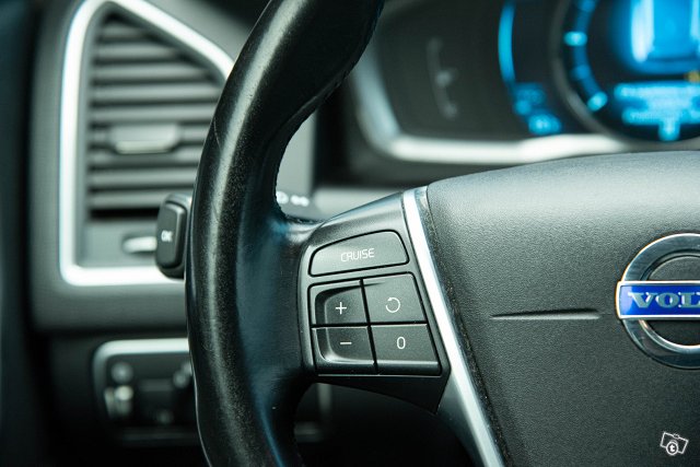 Volvo XC60 15