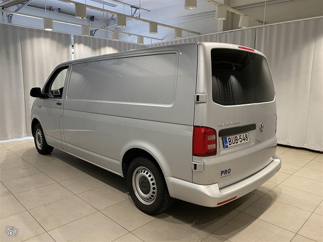 VOLKSWAGEN Transporter 3