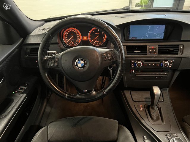 BMW 325 9