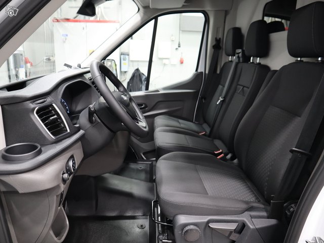 Ford Transit 5