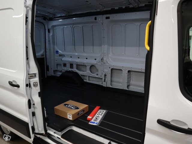 Ford Transit 14