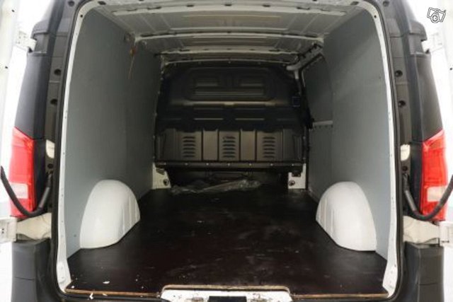 Mercedes-Benz Vito 15