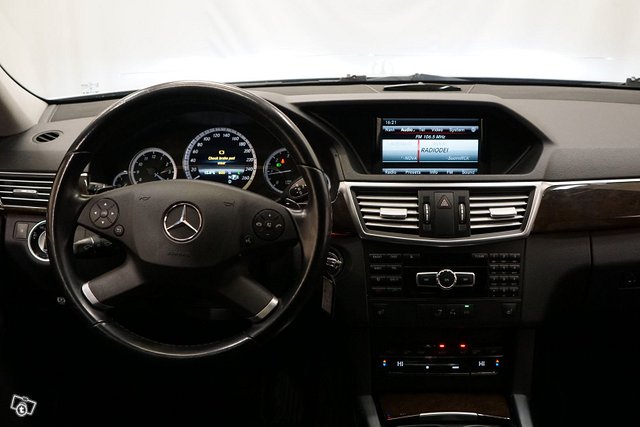 Mercedes-Benz E 7