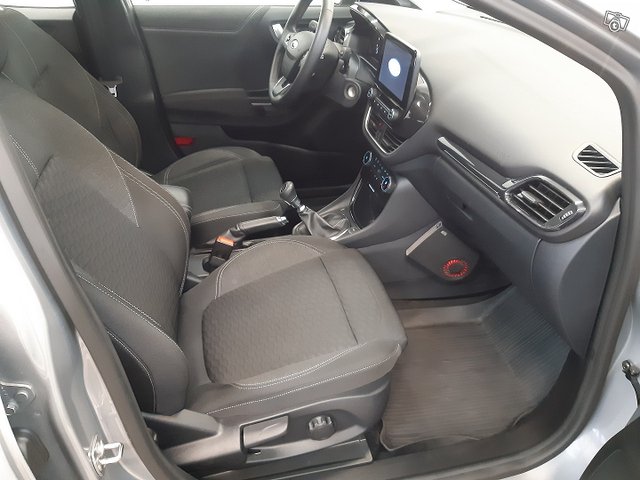 Ford Puma 8