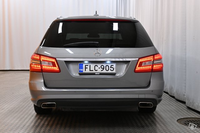 Mercedes-Benz E 6