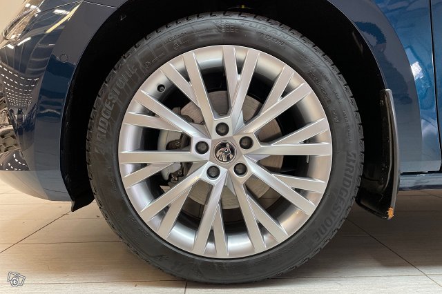 Skoda Superb 11