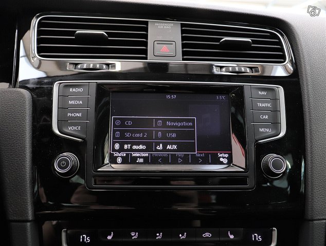 Volkswagen Golf 11