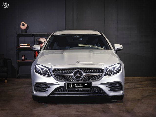 Mercedes-Benz E 4