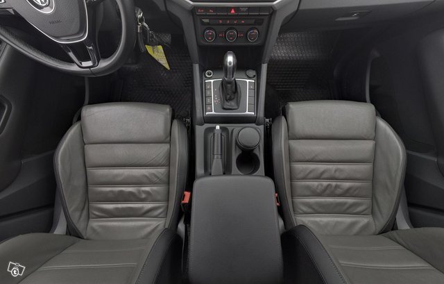 Volkswagen Amarok 10