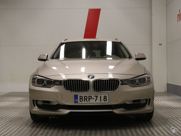 BMW 320 8
