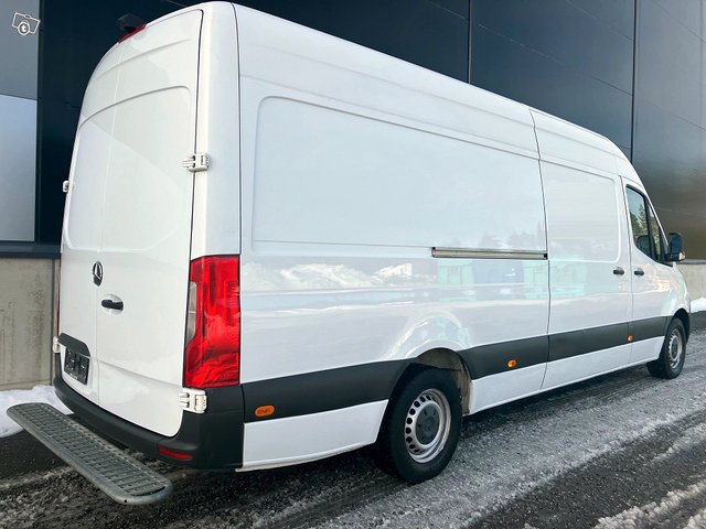 Mercedes-Benz Sprinter 7