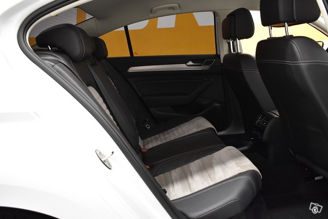 Volkswagen Passat 13