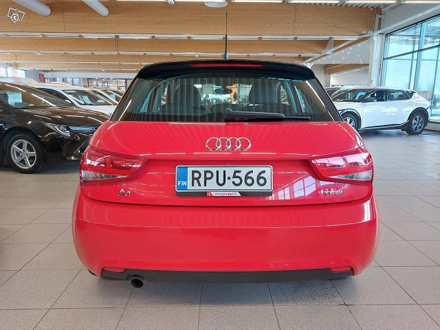 Audi A1 4