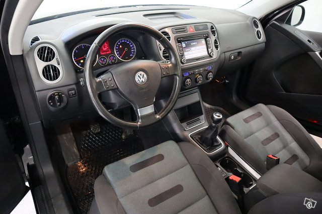 Volkswagen Tiguan 13