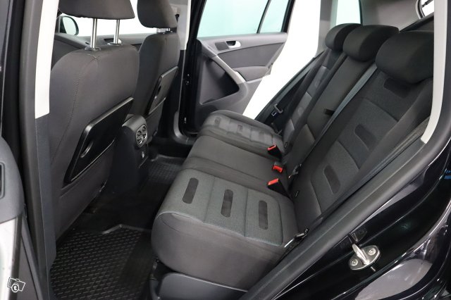 Volkswagen Tiguan 14