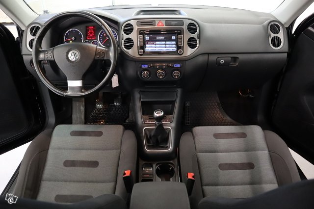 Volkswagen Tiguan 15