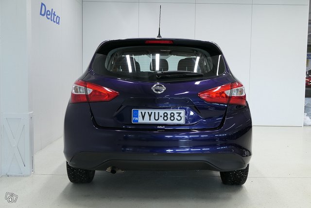 Nissan Pulsar 6