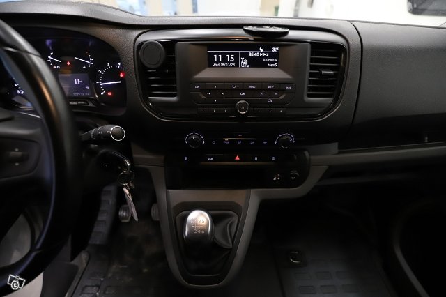 Opel VIVARO 22