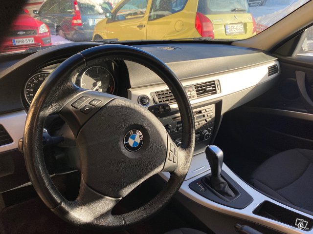 BMW 320 11