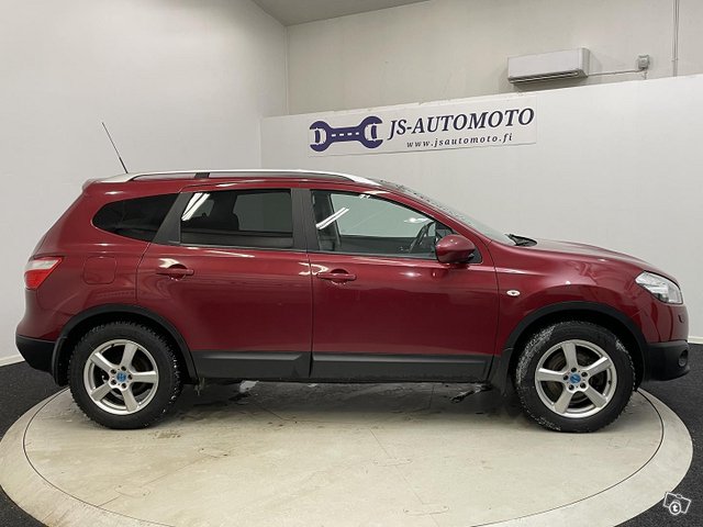 Nissan Qashqai+2 2