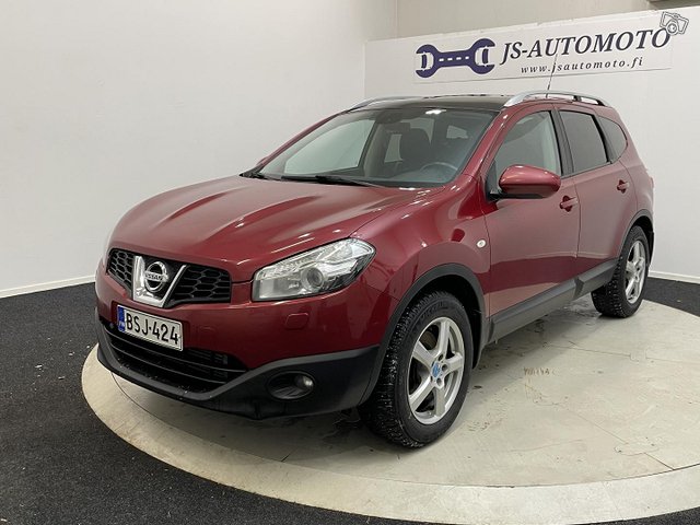 Nissan Qashqai+2 4