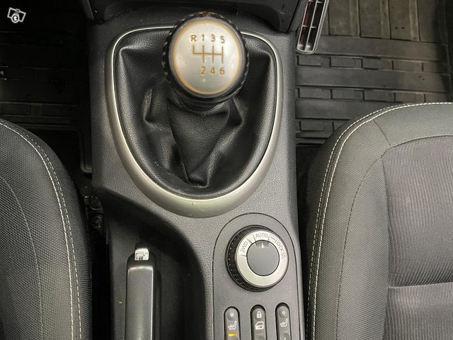 Nissan Qashqai+2 19