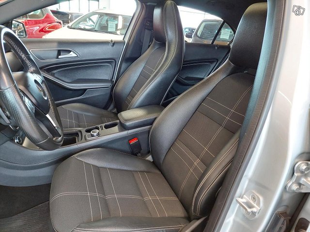 Mercedes-Benz A 11