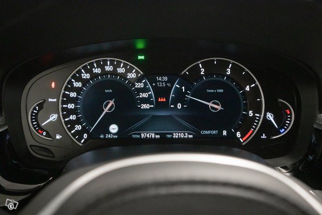 BMW 530 25