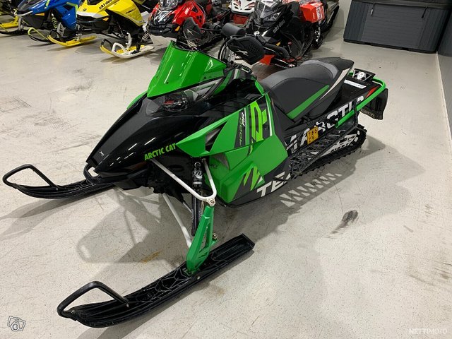 Arctic Cat ZR 3